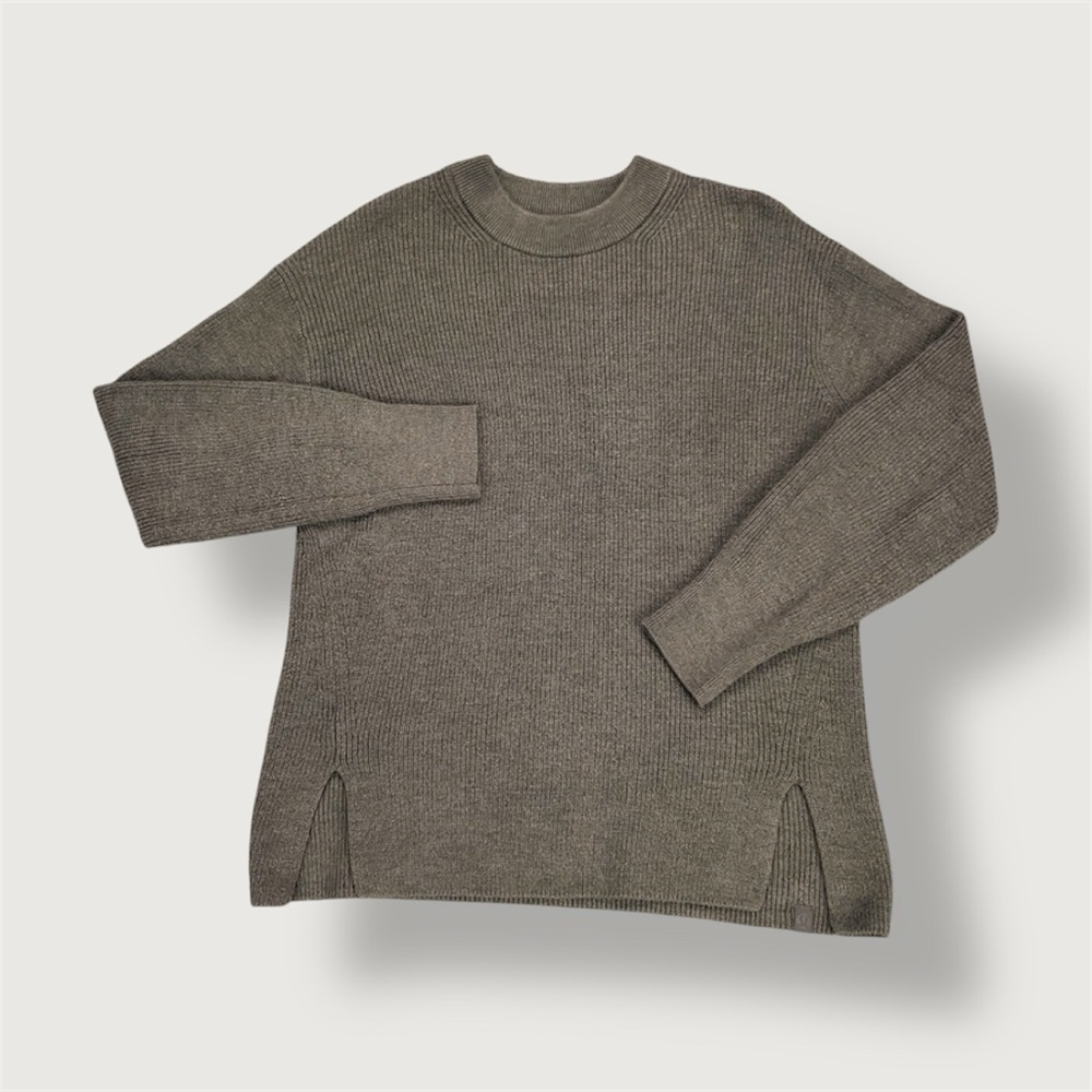 Lululemon | 8 | Merino Wool-Blend Ribbed Crewneck Sweater | Minimalist | Cozy